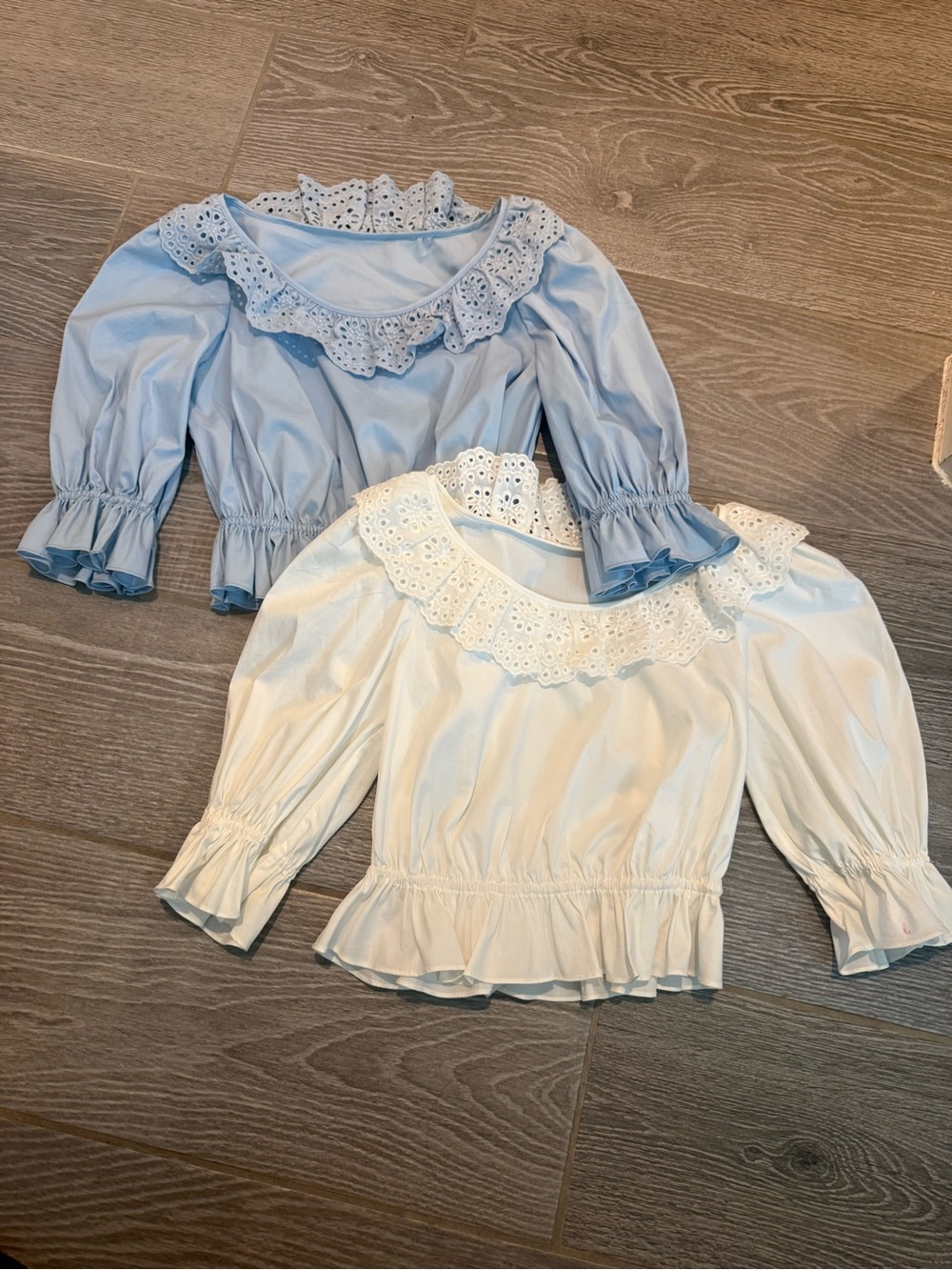 JING ' Eyelet Ruffle Peasant Top - Light Blue & White